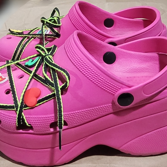 Platform Clogs - Picture 7 of 7